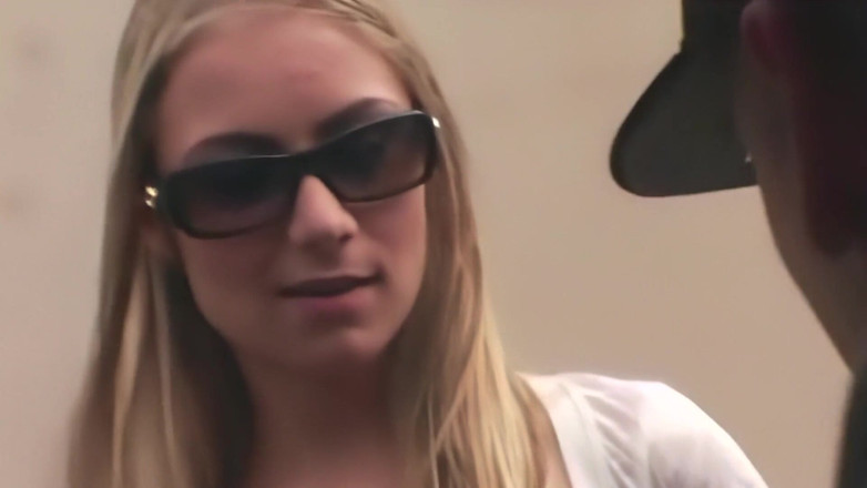 Perv Milfs n Teens: Tyler Stevens Is Only 18 And Loves Raw Sex