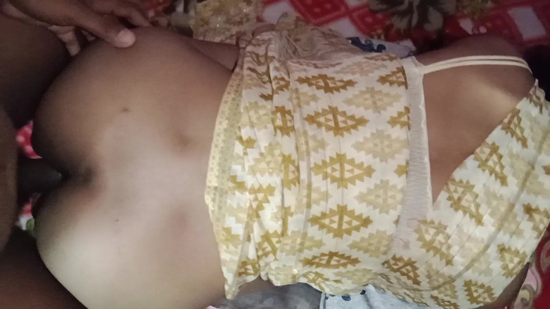 xxxSejal: Une bhabhi indienne sexy se fait baiser en levrette par...
