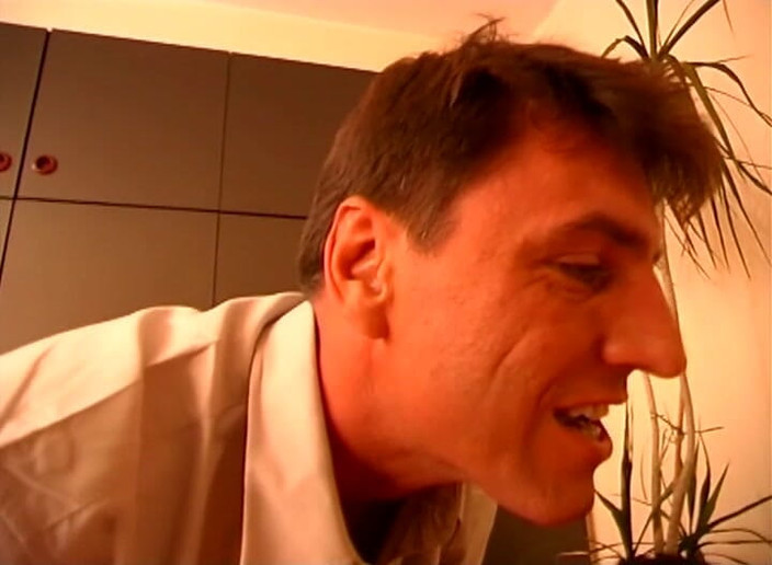 Male Dom - Spanking - BDSM: 인정사정 없는 애널을 사랑하는 발정난 금발