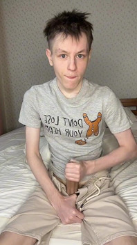 Three Days Abstinence Ends in Twink Bed Flooding