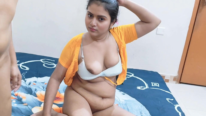 Your-Eshita: तीन लोगों की चुदाई सुंदर हॉट देसी भाभी शायद ही अपने दो देवर के साथ चुदाई का मजा ले रही है इस वीडियो का मजा लें