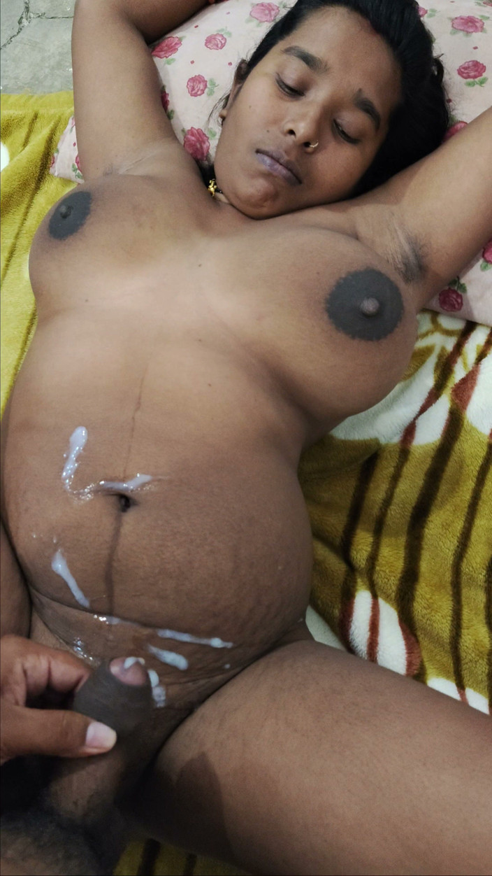 Premi pooja: Indian Desi Bhabhi Pussy Fuck Desi Look - Hot Bhabhi Pussy...