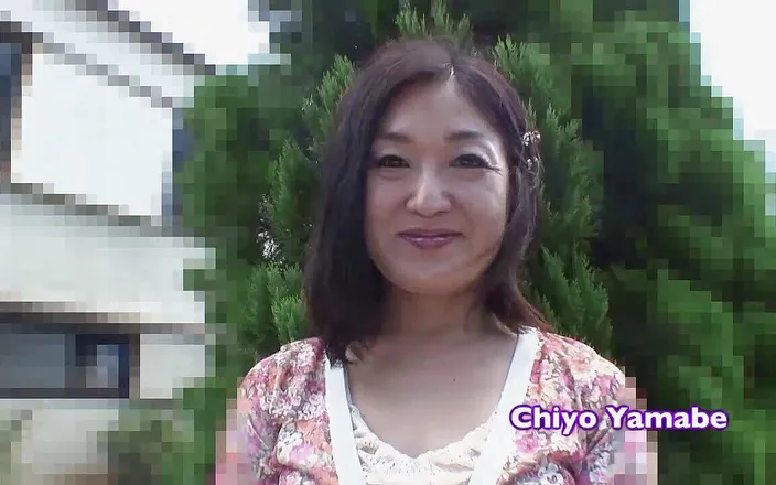 Milf in Love: Hairy Japanese milf - Episode 01