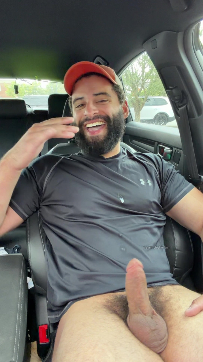 mascbeef95: Muscle Cub in the Car