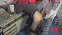 Amadeus studio: Tvrdě šukám při mytí nádobí