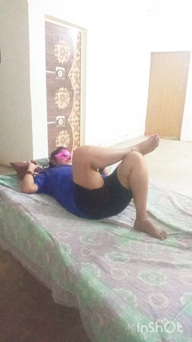 Desi Indian Bhabhi has sex with her boyfriend (Geeta Sharma) Desi Indian Bhabhi has sex with her boyfriend (Geeta Sharma)