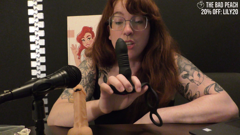 Lily O'Riley: Examen NSFW d’un masseur de la prostate à télécommande du bad...
