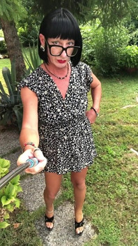 Wanderin' in the Garden Like a Bitch