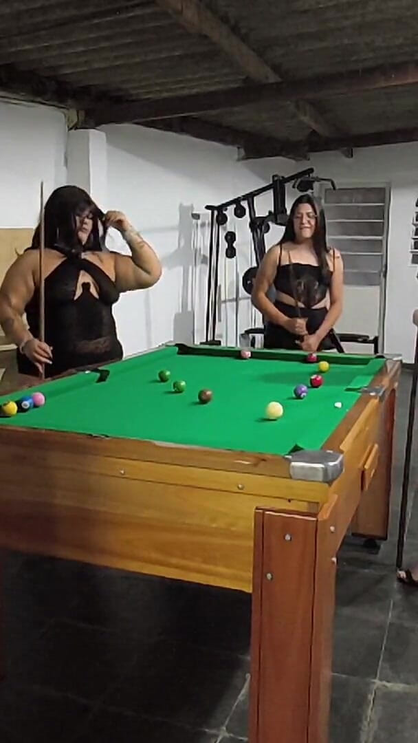 3 Friends in the Whore Playing Pool (Carmona TS)