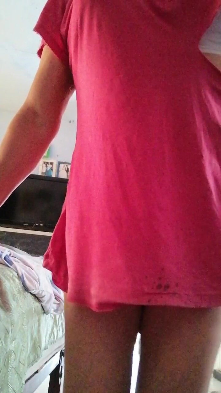 Marga9012: Red Booty