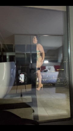 Amanda Thickk: Vidéo BTS d’une récente séance photo