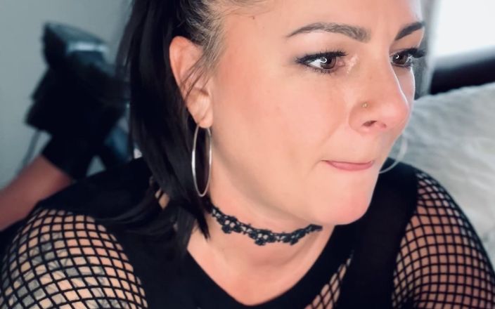 Gia Farina: Let Me Suck Your Big Cock Please!