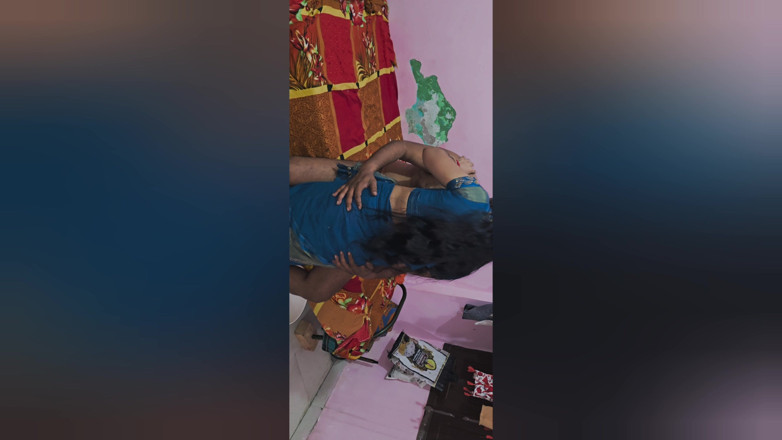 sexysummee: Saya mengongkek pembantu rumah saya