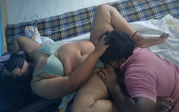 Benita sweety: Tounge'yu kullanarak tam vücut yalama, ateşli inliyor
