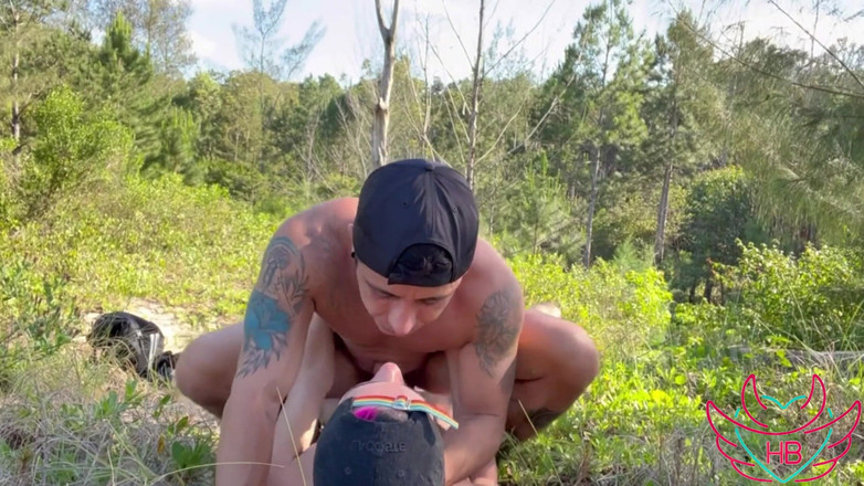 Heitor Bauman OFC: 森の中の見知らぬ人とセックス