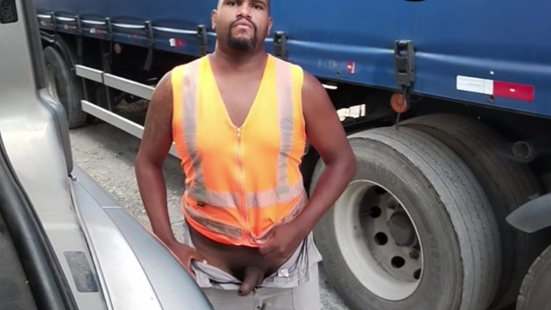 TheBlacKHunterr: Before Loading the Truck