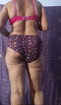 Indian Aunty Nude Show