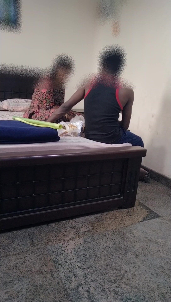 Tamil lesbian: Perbincangan tentang penggambaran dan seks