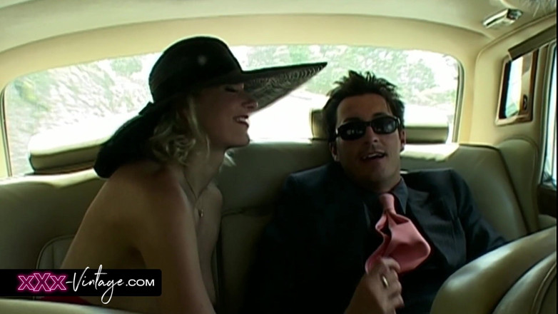 XXX-Vintage: Sesso anale vintage in una Bentley
