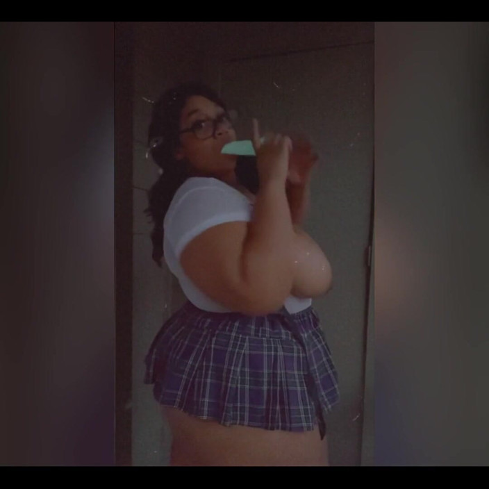 Biggdebbie solo: I Enjoyed Making These I Felt Sexy