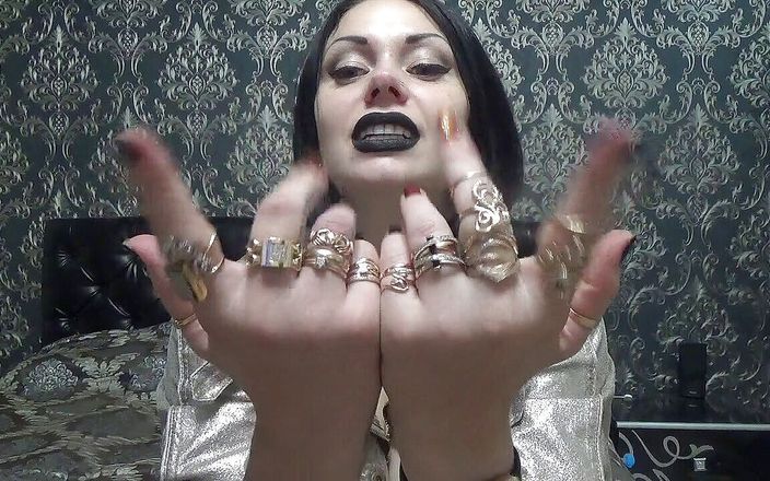 Goddess Misha Goldy: Golden ringe necken und HJ! Jewerly fetisch!