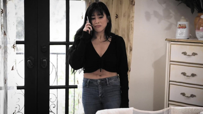 Pure Taboo: Pure Taboo Ember Snow má emocionální zhroucení, zažehá divoký creampie...