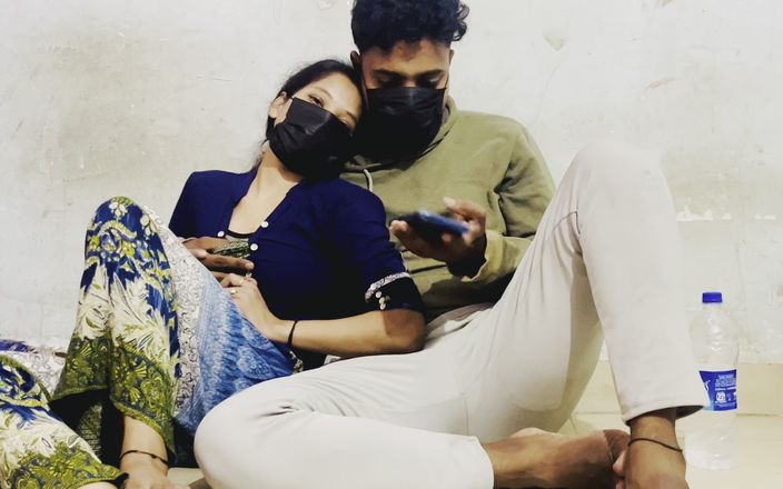 NikiRathod: Cởi bỏ quần áo, hôn ngực bức xúc cô ấy thích nó -...