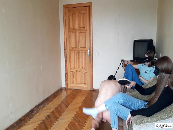 KRNStudio: Séance FFM en collier et en laisse