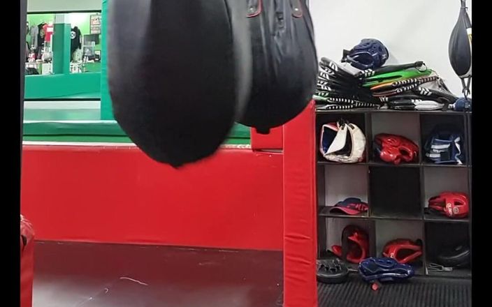 Robgrappler: Нокаут фитнесс: один раунд тяжелой сумки бокс тренировка - получить отбитый! Бокс