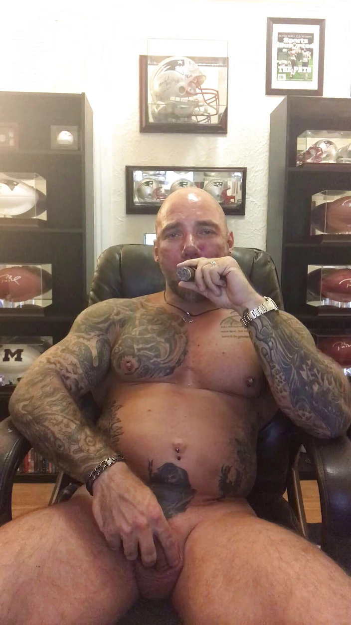 MasculineJason - Jason Collins: Roken/overheersing/alfa/vernedering