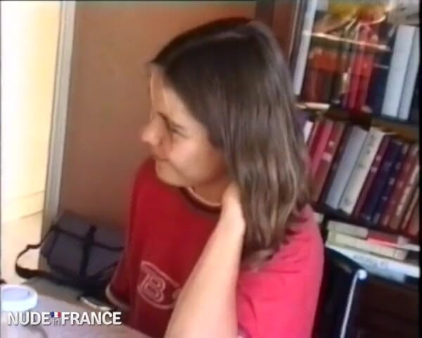 La France a Poil: Casting si rambut coklat muda berbulu dikongkek dan dipancut mani...