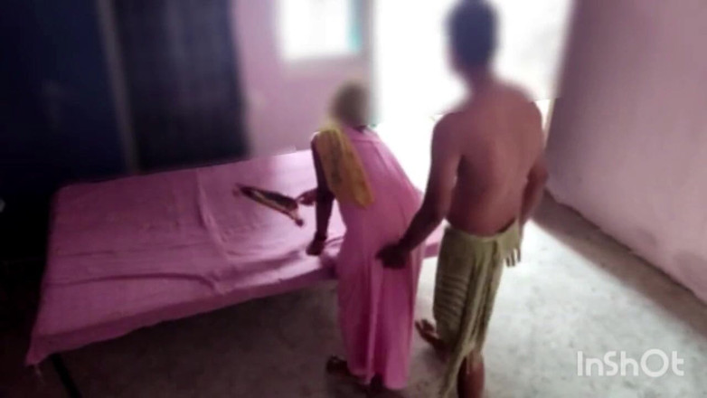 AmpleOunce283: Indický desi zralý nevlastní bratr a nevlastní sestra se ošukali