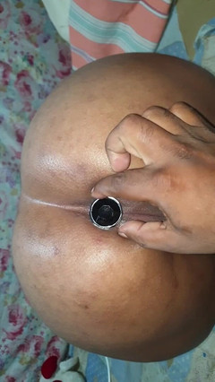 Tiyana: Desi selbstgedrehte schlampenfrau mit buttplug gefickt
