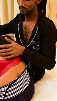 Sexy přítelkyně je tvrdě ošukána v hotelu