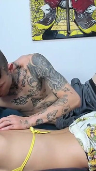 Fat Plus jeździ dildo i lubi być pieprzony