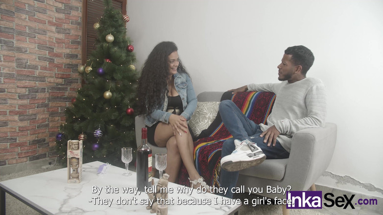 InkaSex: Busty Peruvian MILF वेनेजुएला प्रेमी के साथ अपने साथी के प्रति बेवफा है।
