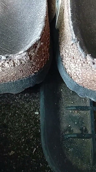 Mengayuh dengan sepatu Birkenstock