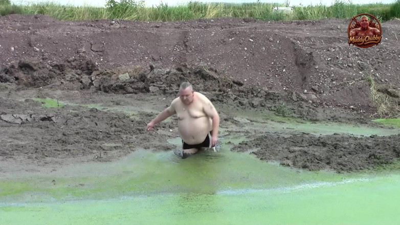 Muddy Chubby: Mud Bath in Dark, Creamy Pond Mud