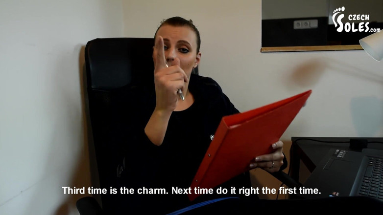 Czech Soles - foot fetish content: Sexy šéf vás rád využívá