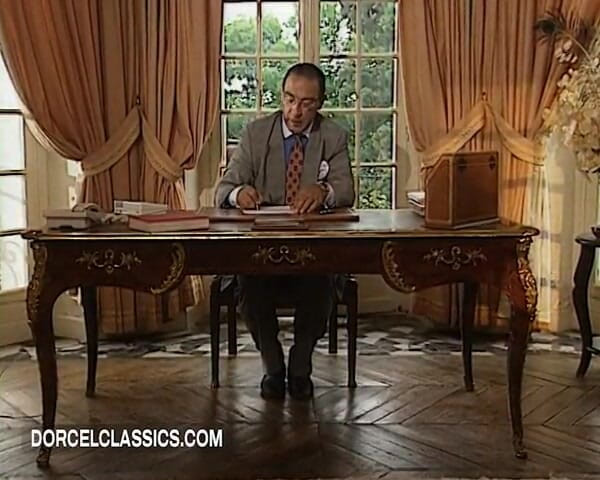 Dorcel classics: Сексуальная секретарша на торги своего босса