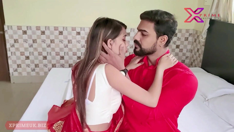 Indian Erotica: 結婚前に私のガールフレンドを犯した