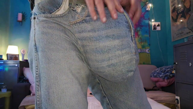 Monster_Meat_: Extreme Bulging in jeans, handmode