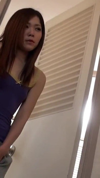 비밀 긴장. 그녀는 눈치채고 조용히 일어나게 해 - 1부