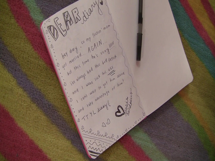 Blazing Teens: Соблазнительные крошки жаждут лизать киску и трахать пальцами Bliss