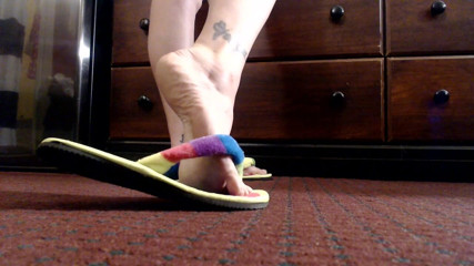 Abby Anna: Flipflops kaki matang 360's view