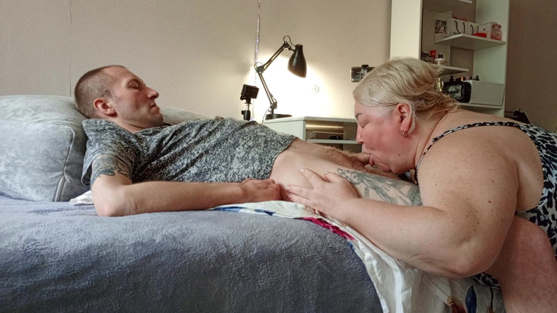 Zona901: Mother-in-law Gently Sucks Dick Until I Cum
