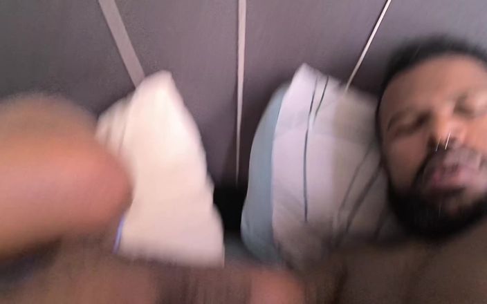 Nurseblack: Üvey teyzesi işe giderken büyük zenci yarağı üvey kuzeninin götüne girdi