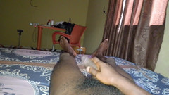 Masturbator emmy: 私は自分のチンコを川に連れて行きましたが、水を飲ませることはできません