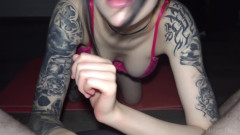 Honey Haze: Adik tiri nyepong kontol pulang sekolah. Honey Haze