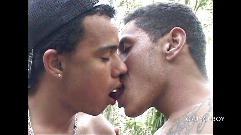 Latino Fucker: Two muscle latinos fucking in exhib